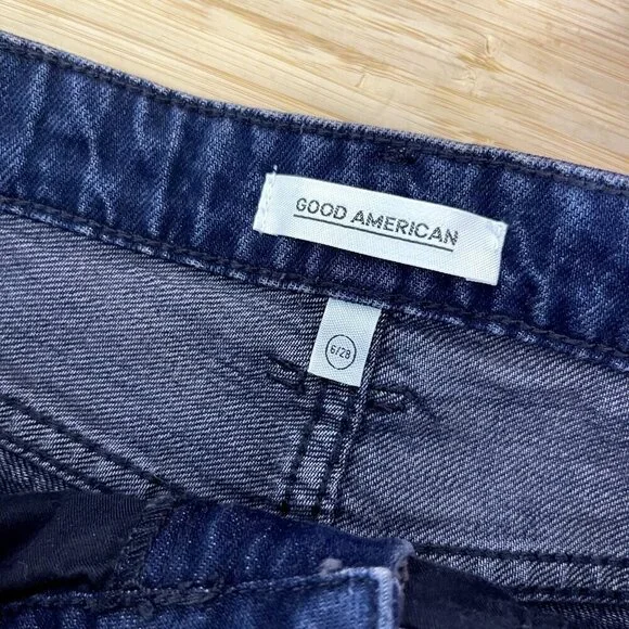 Good American Denim Skirt Sz 6/28 Mini Blue Frayed Hem Miniskirt 100% Cotton NEW - Picture 8 of 14